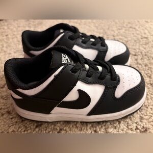 Nike Dunk Low Retro: Toddler 8- White Black Panda